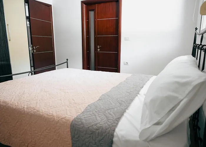 Cozy Gasthuis Gjirokastër